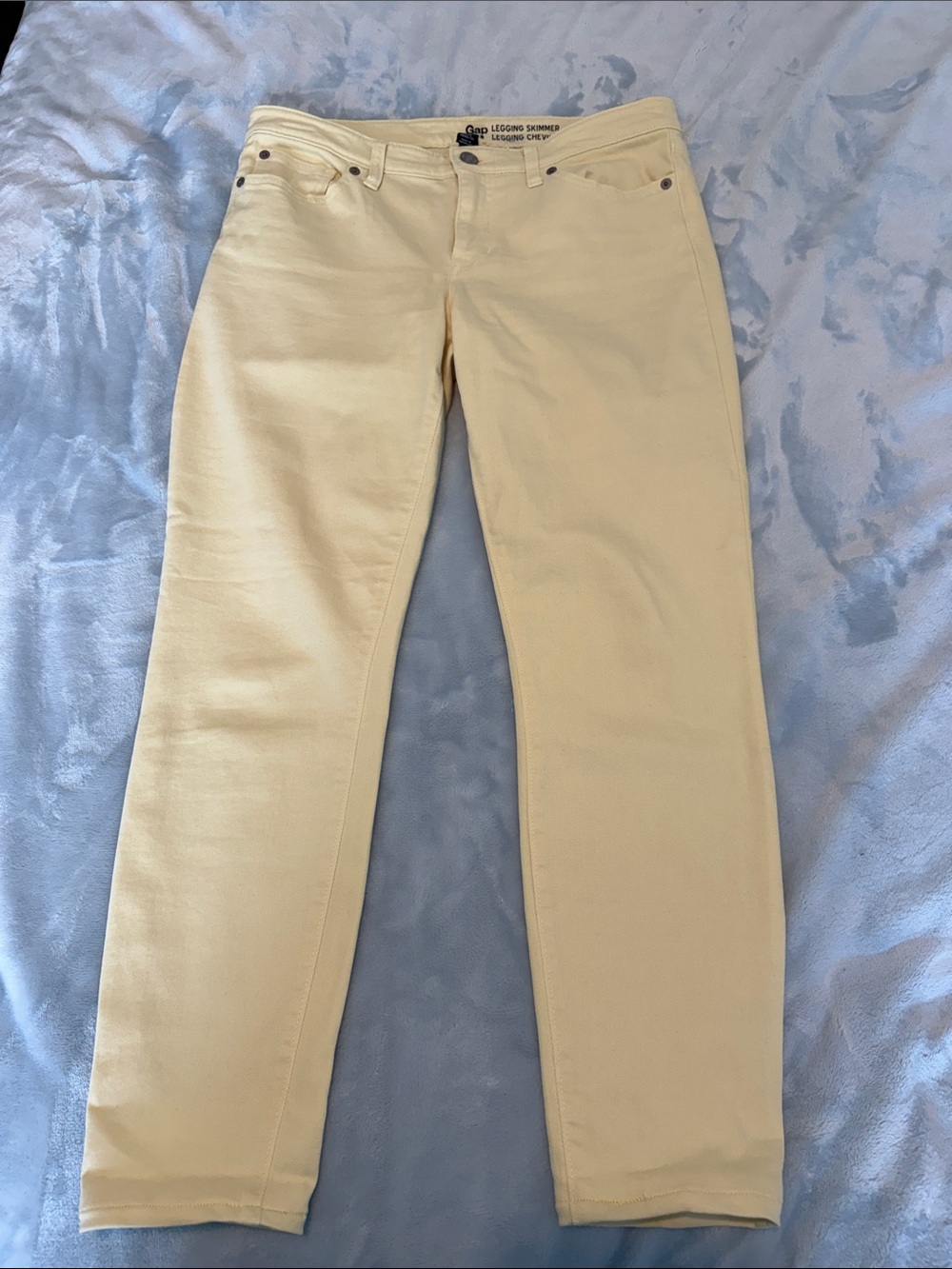 GAP Skinny Jeans in Pale Yellow